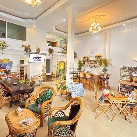 Dutch Hosted B&B, Abc Phnom Penh Eksteriør bilde