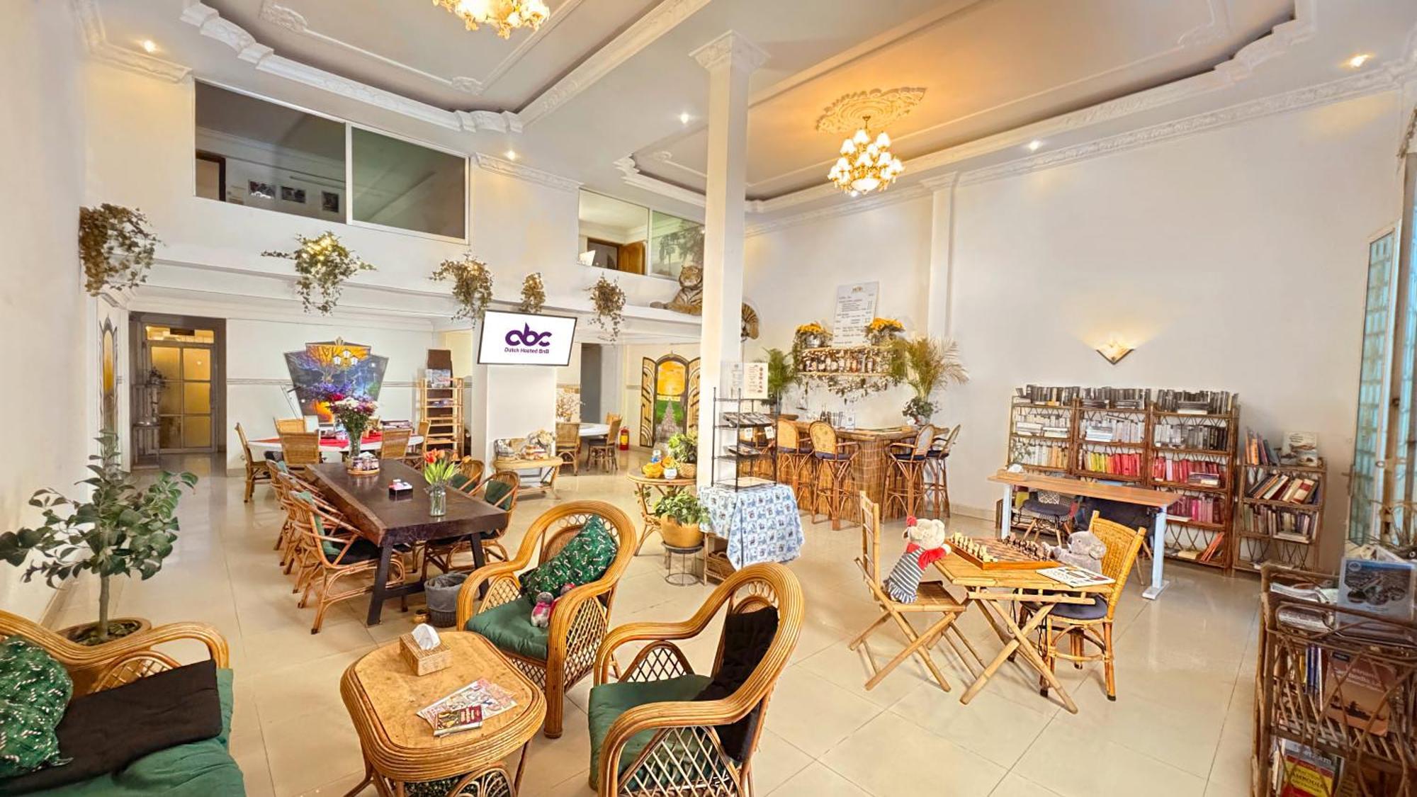 Dutch Hosted B&B, Abc Phnom Penh Eksteriør bilde